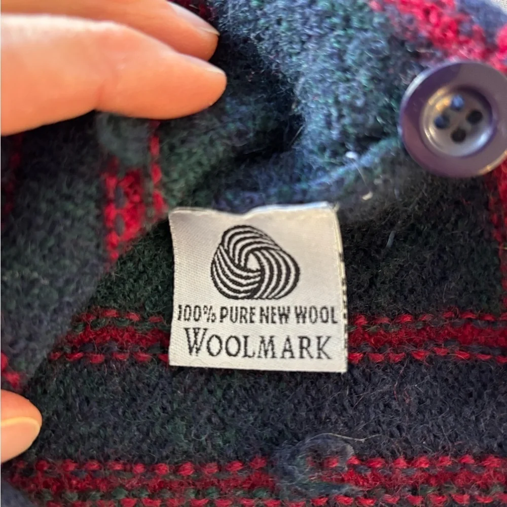 Pendelton Wool Cardigan Embroidered Plaid Green Red Navy Classic Winter Cozy L - Picture 6 of 8